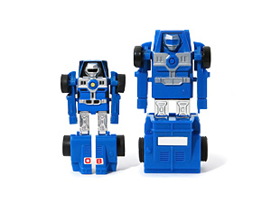 Plastic Dune Buggy Dashbots Comparison to Gobots Buggyman