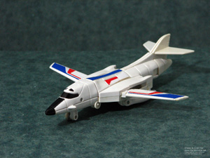 Gobots Bullseye in B-1 Lander Bomber Jet Mode